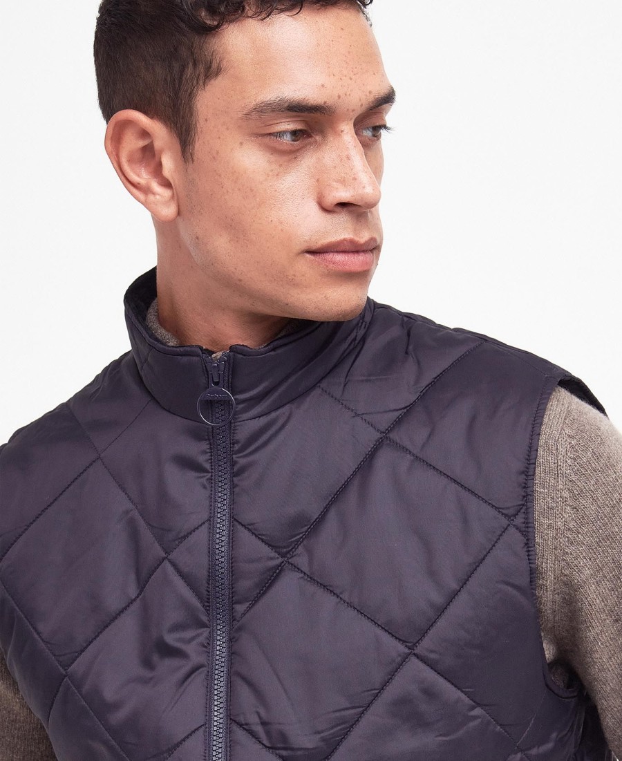 finn vest