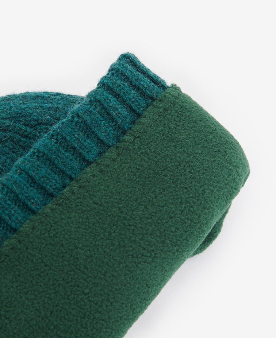 carlton beanie
