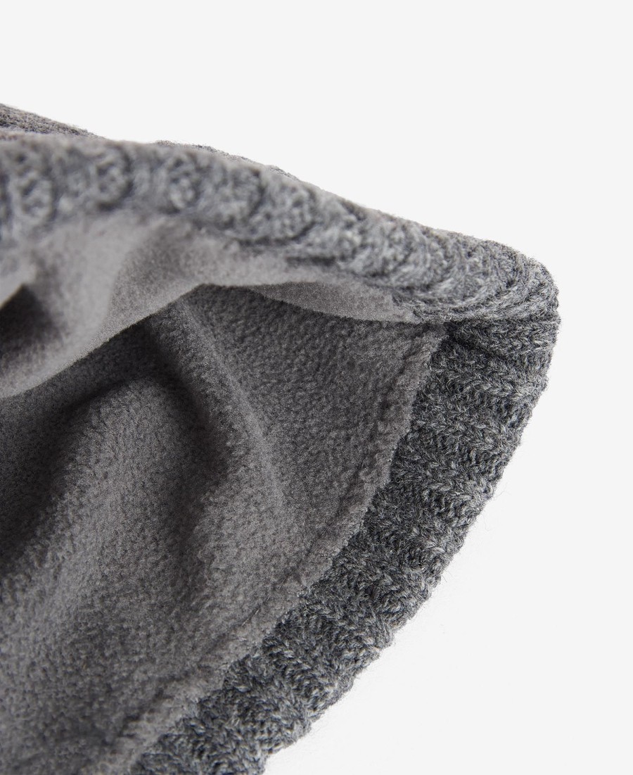 carlton beanie
