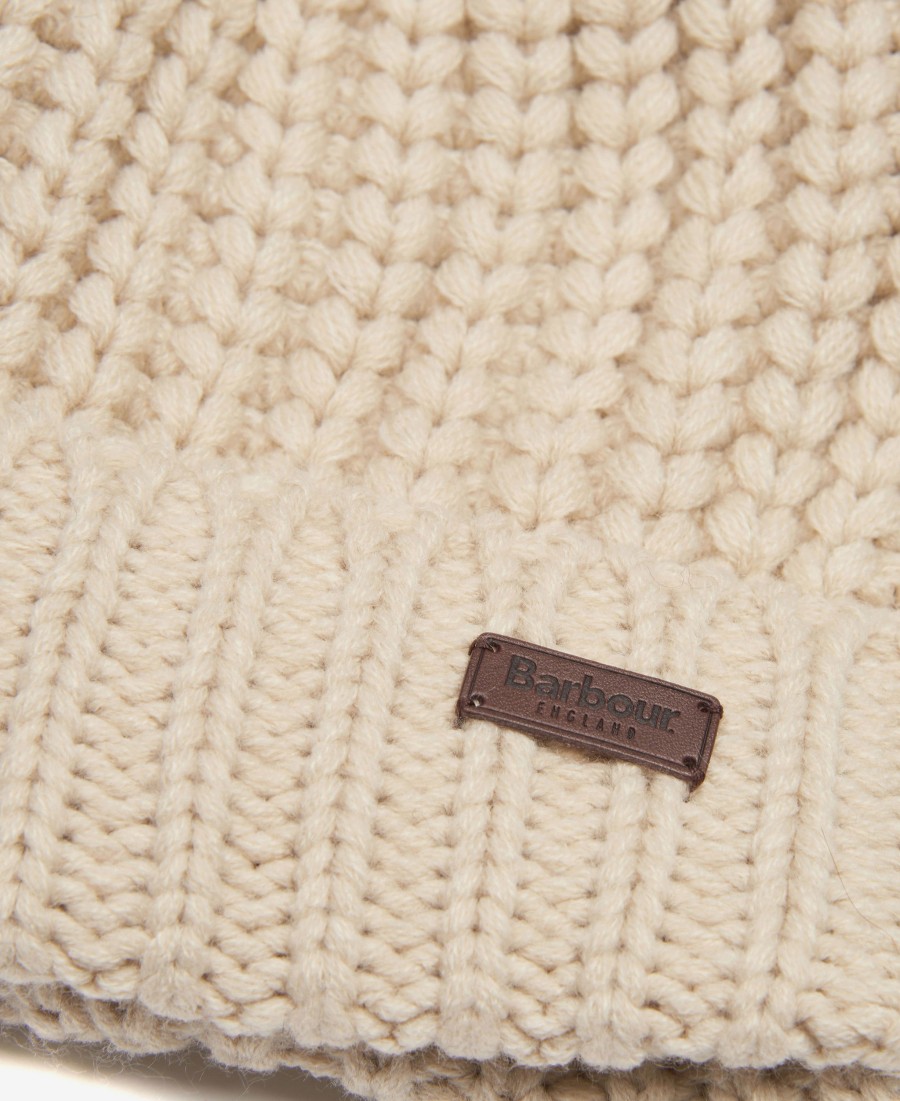 beanie saltburn