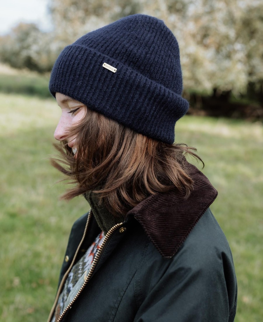 kirton beanie