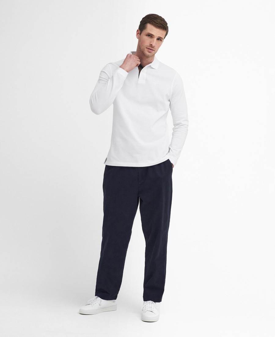 een onmisbaar poloshirt met lange mouwen.