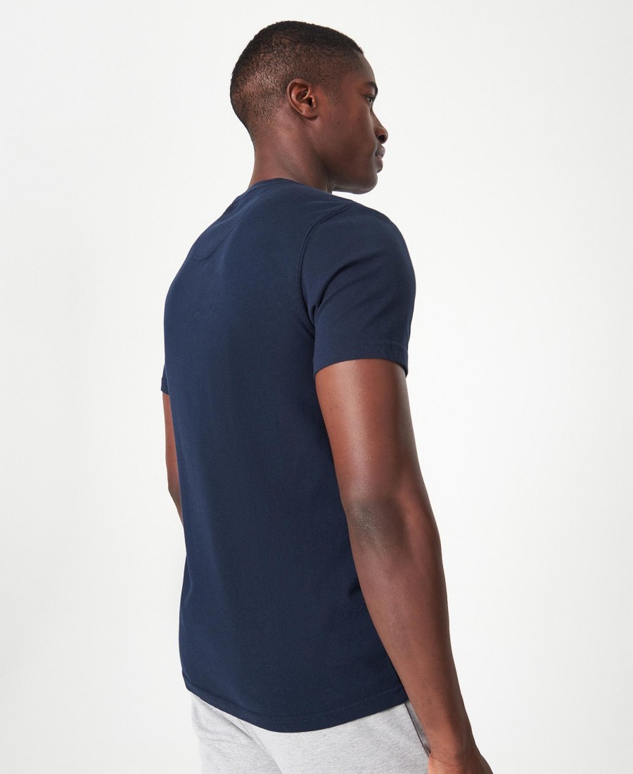 t-shirt met klein logo