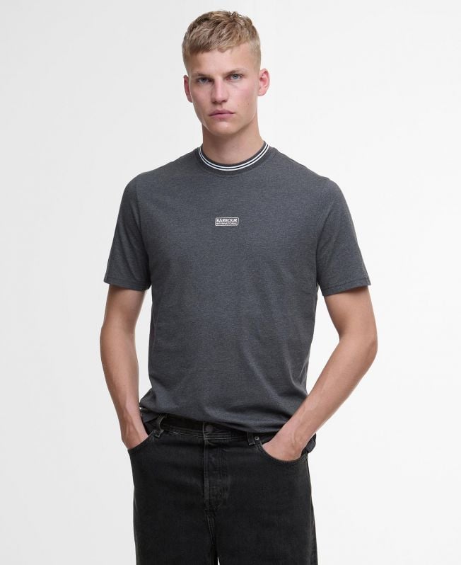 t-shirt met logo en klep