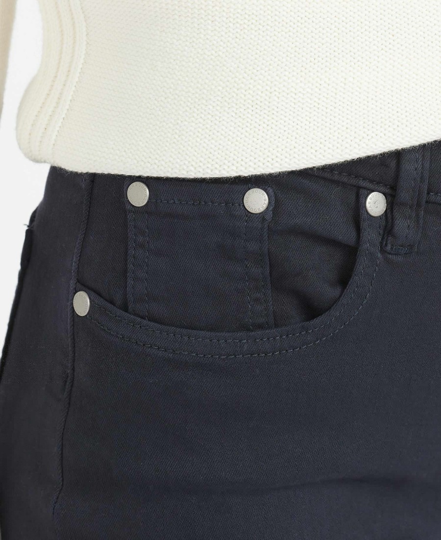 slim fit jeans