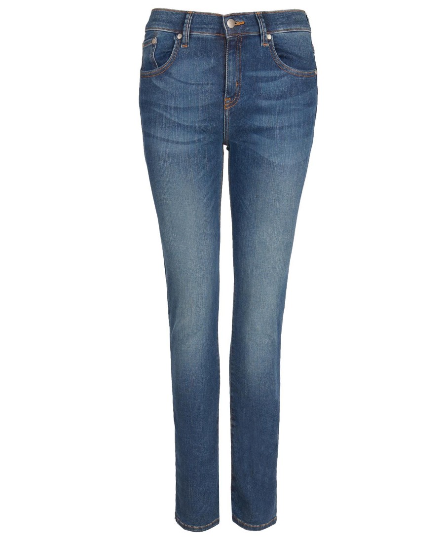 slim fit jeans