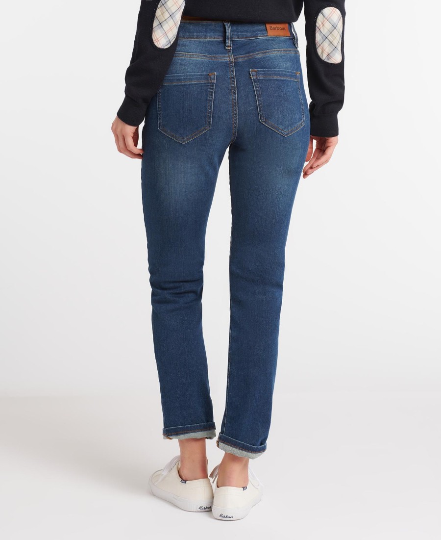 slim fit jeans