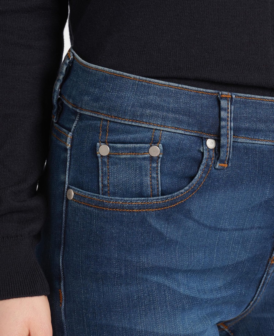 slim fit jeans