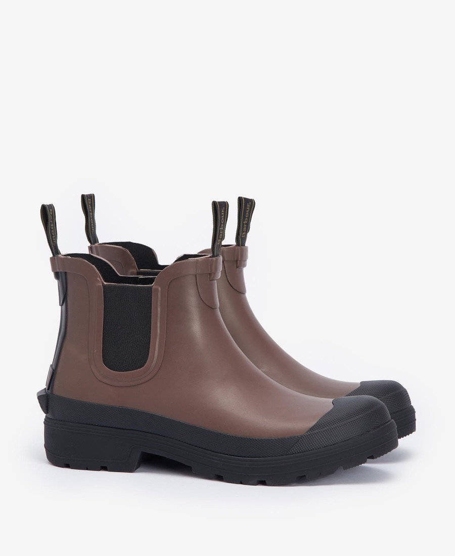 wellingtons storm