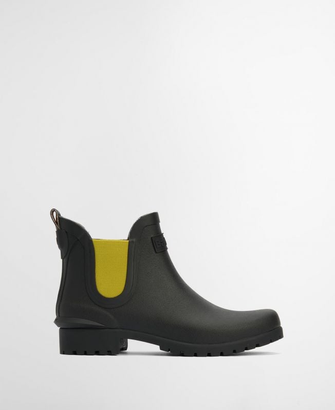 barbour the edit door alexa dorothy wellingtons